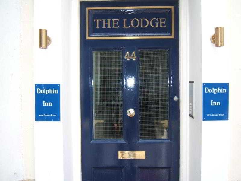 Dolphin Inn - The Lodge Лондон Экстерьер фото